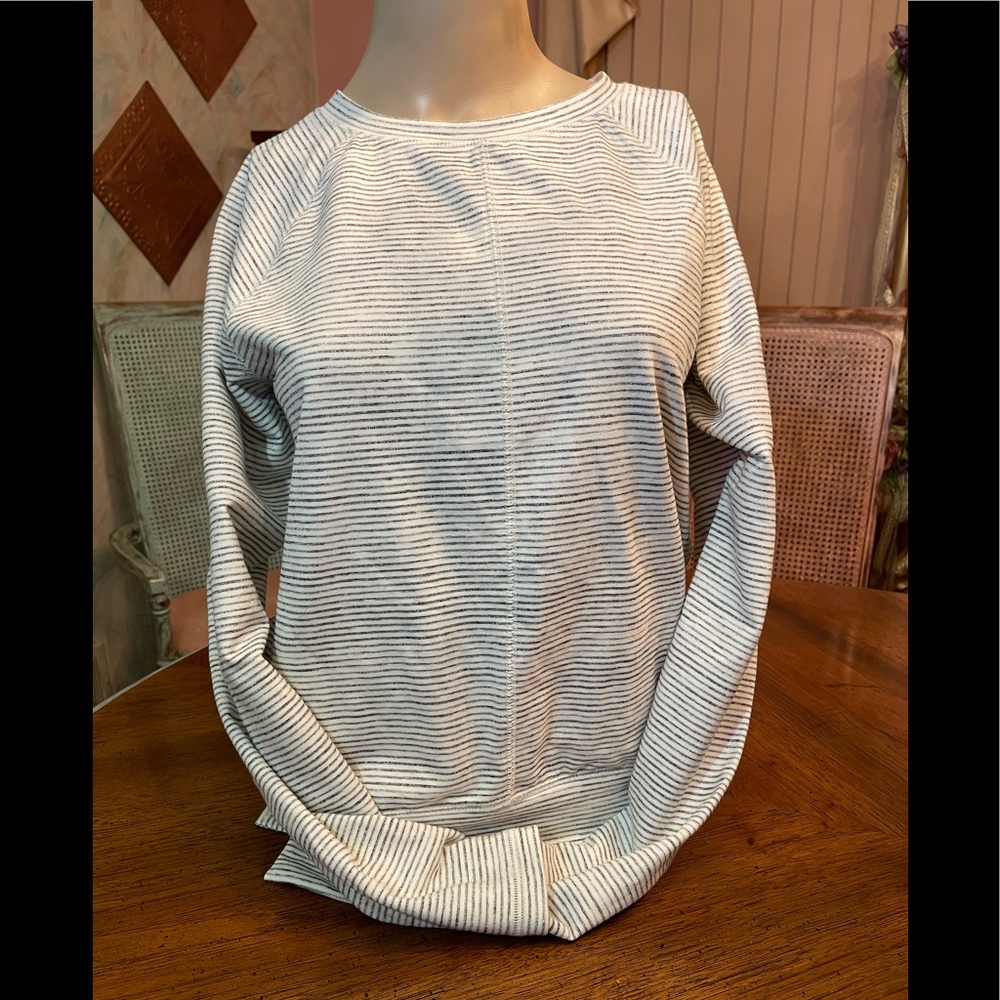 Ladies/Juniors Top